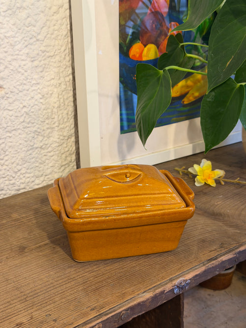 Boîte carrée avec couvercle